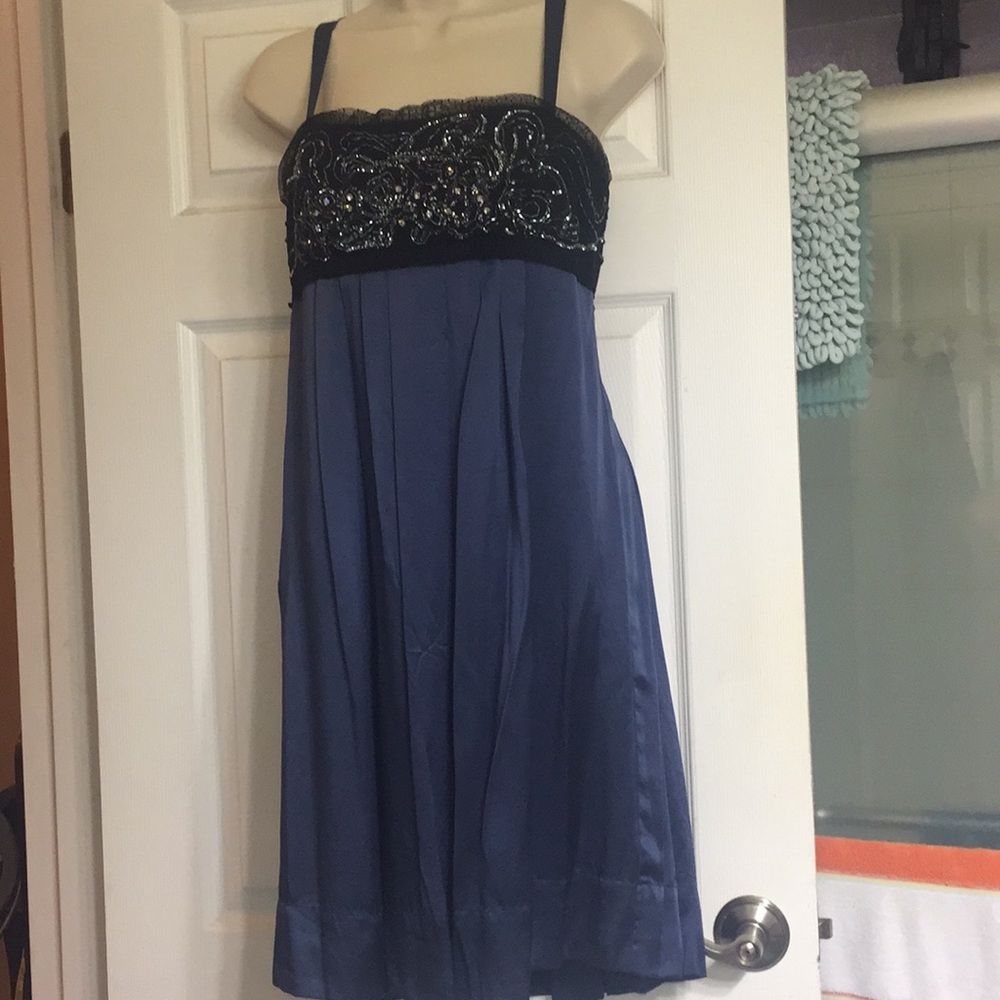BcbgMaxAzria cocktail dress & rhinestones size 6